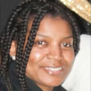 Meet your Posher, Cassandra